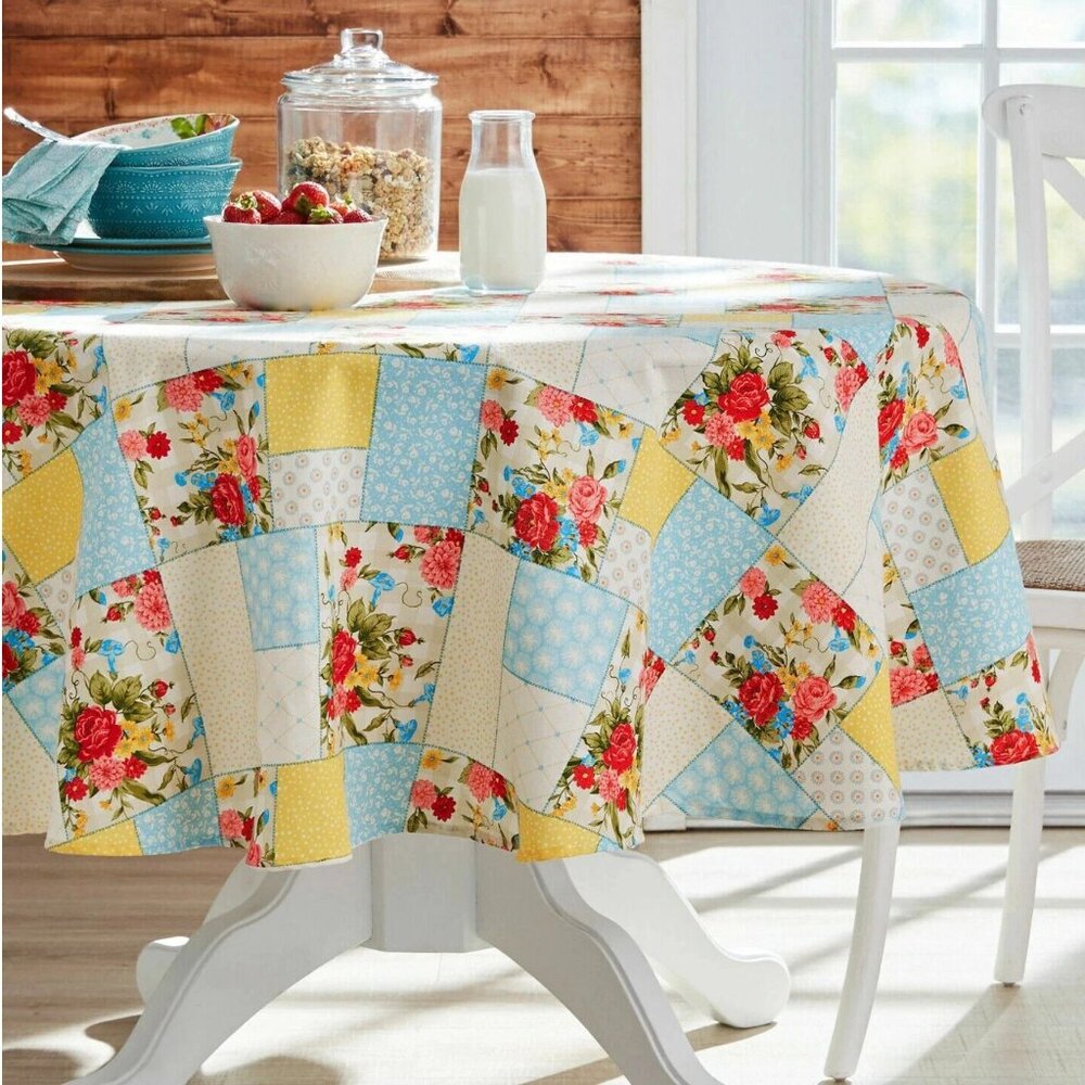 The Pioneer Woman Sweet Rose Patchwork 70" Round ~ Cotton Blend Tablecloth NEW